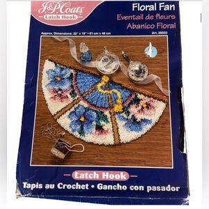 Vintage J & P Coats Floral Fan latch hook rug kit